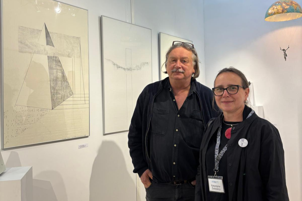 Wystawa ARTCITÉ 2025 z udziałem dr hab. Katarzyny Ziołowicz, prof. UJK