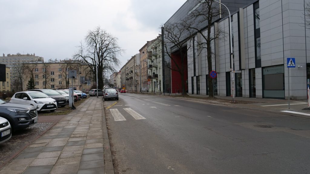 Zmiana organizacji ruchu w pobliżu Rektoratu UJK