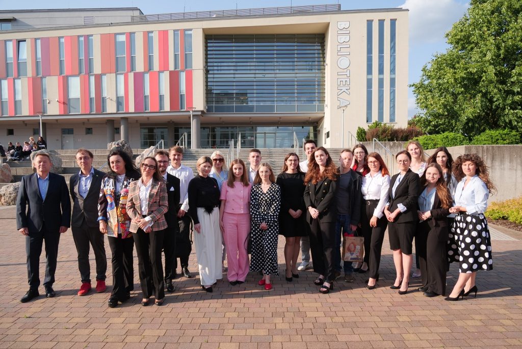 Młodzi, ambitni i głodni wiedzy