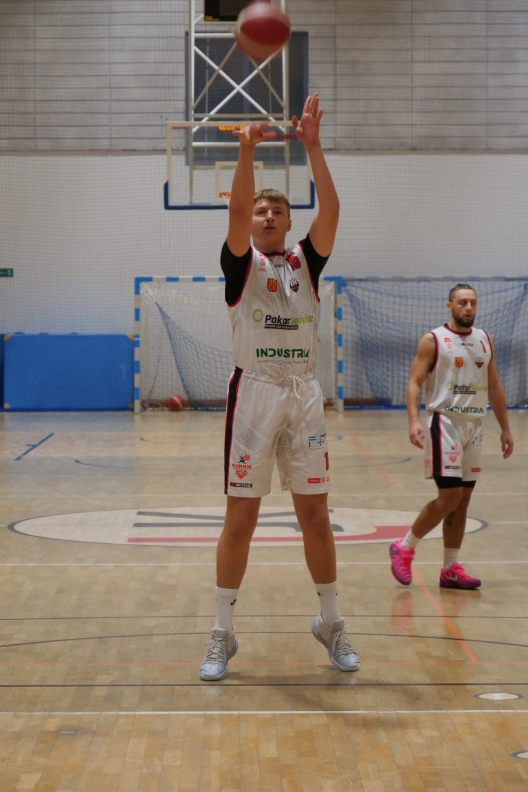 Mecz UJK Kielce vs. Cracovia 1906 Kraków