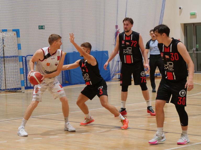 Mecz UJK Kielce vs. Cracovia 1906 Kraków