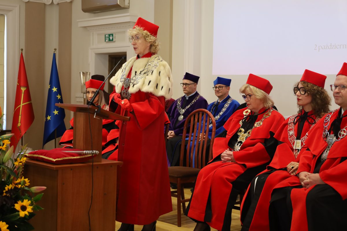władze rektorskie podczas inauguracji roku