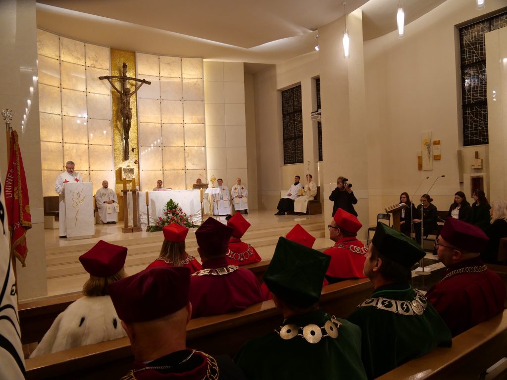 Msza na inaugurację roku akademickiego