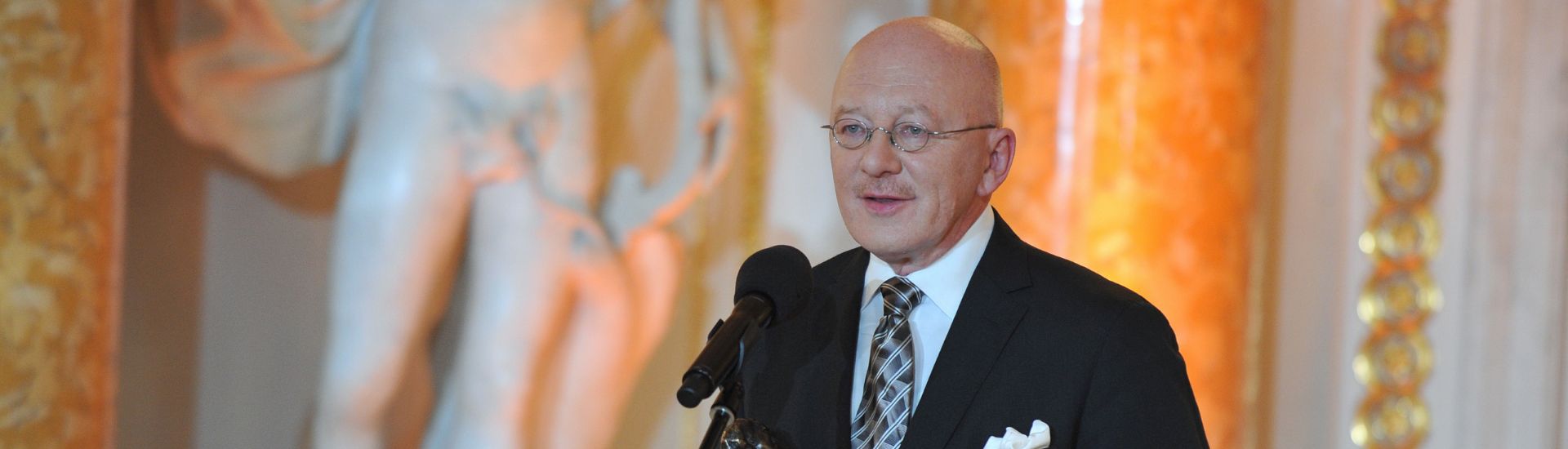 Marek Żebrowski Doktorem Honorowym UJK