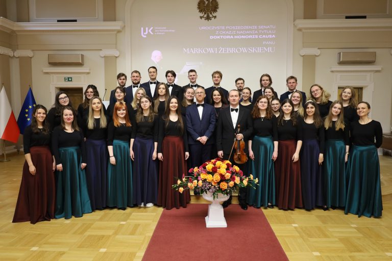 Marek Żebrowski z tytułem Doktora Honoris Causa UJK