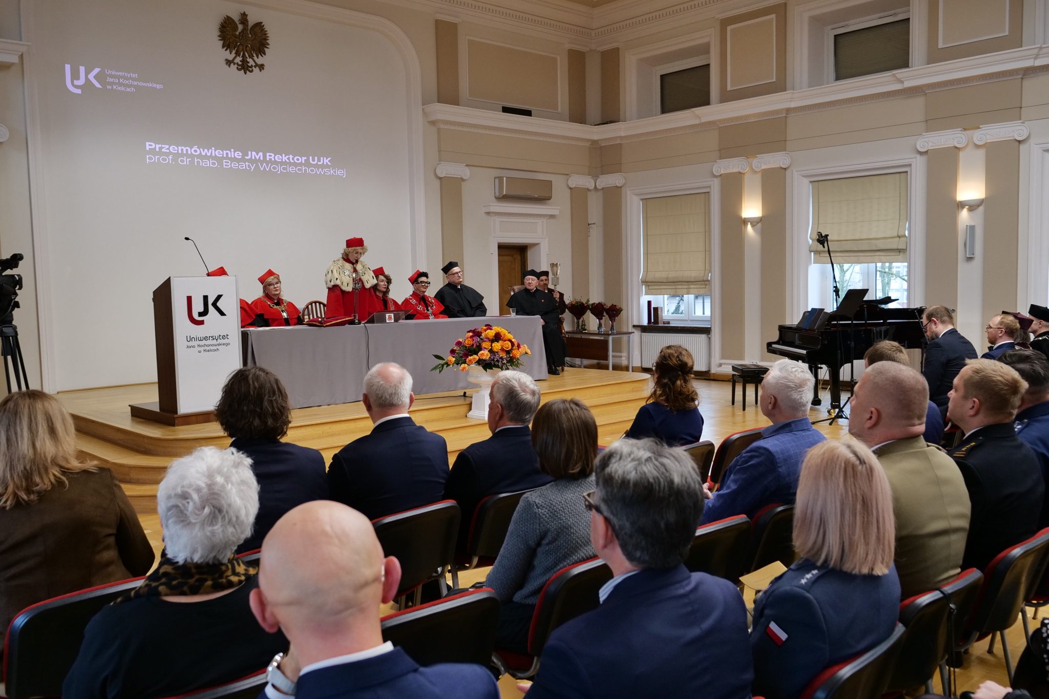 Marek Żebrowski z tytułem Doktora Honoris Causa UJK