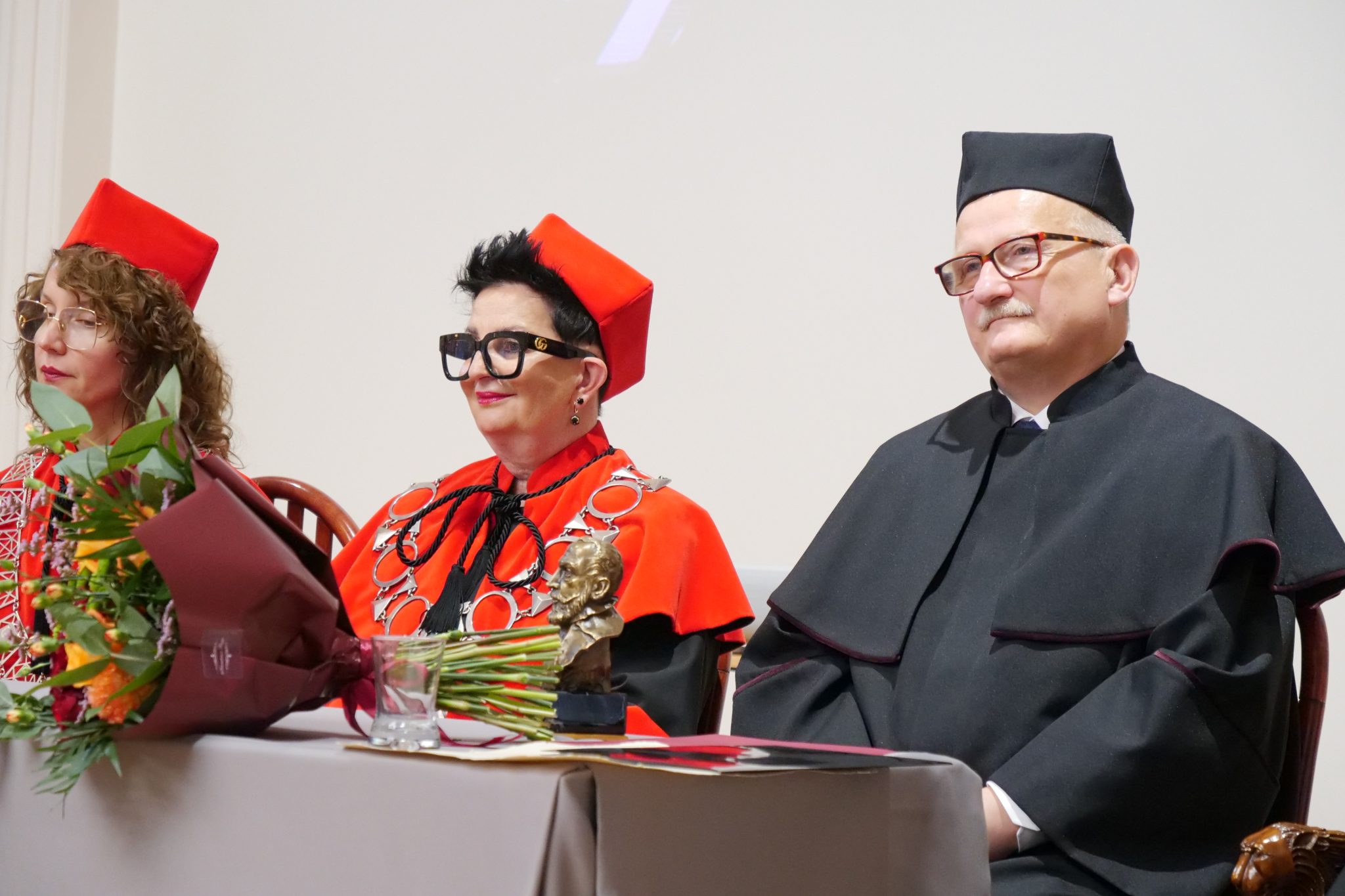 Marek Żebrowski z tytułem Doktora Honoris Causa UJK