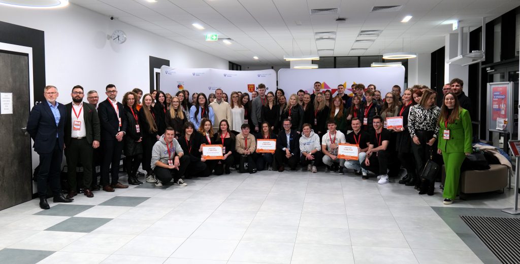 Młodzi tworzą przyszłość Kielc. Pierwszy Ideathon Dialogu Społecznego na UJK