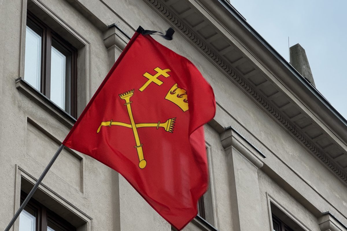 sztandar UJK z kirem