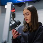 studentki SKN Elemntarni podczas nagrania słuchowiska w radiu Fraszka