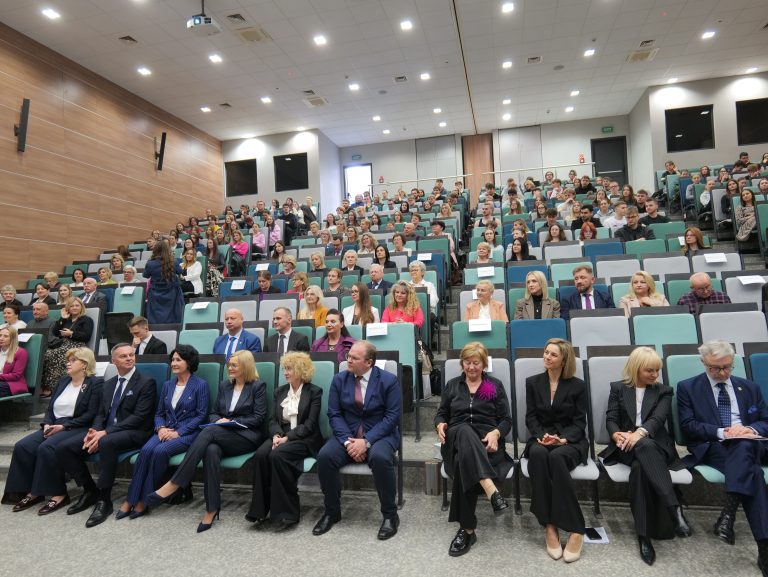 Uczestnicy konferencji w Collegium Medicum UJK.