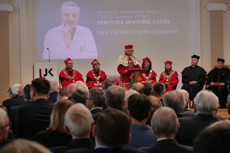Prof. Jacek Dubiel – doktor honorowy UJK