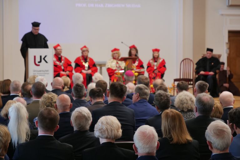 Prof. Jacek Dubiel – doktor honorowy UJK