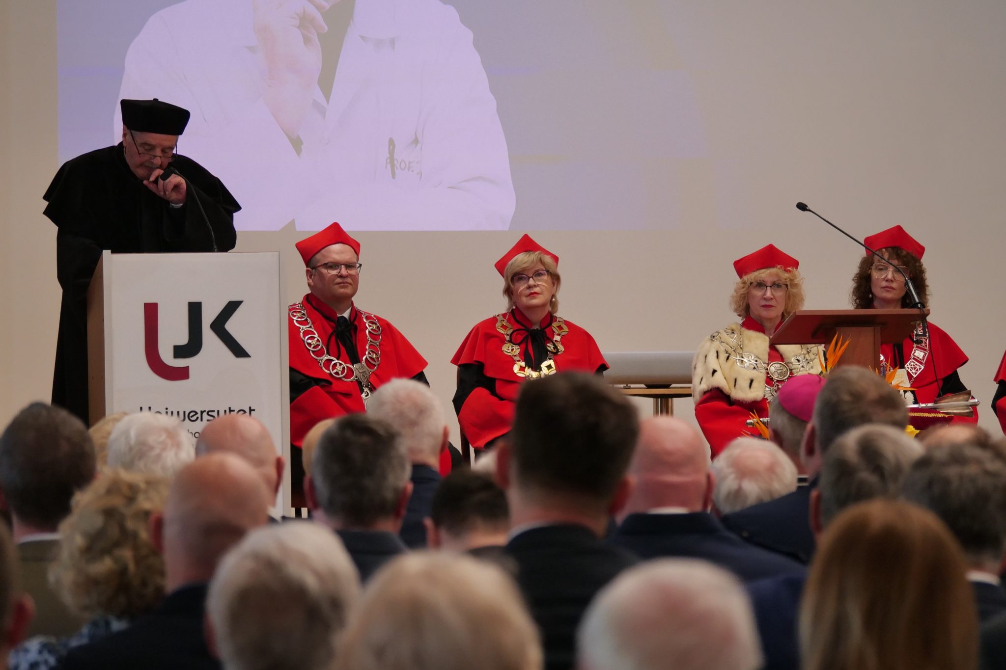 Prof. Jacek Dubiel – doktor honorowy UJK