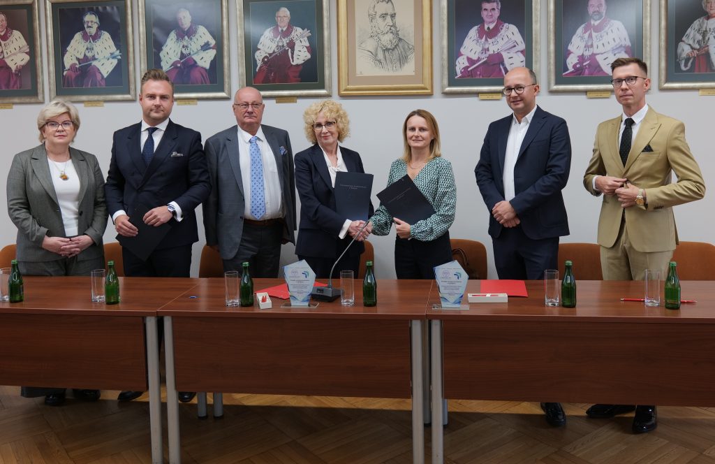 Wspólnymi siłami przeciw rakowi endometrium